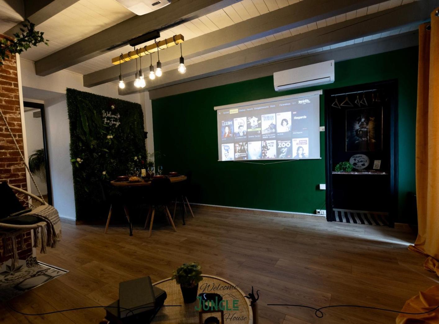 Maison "Jungle House" 90 M2 Billard, Retroprojecteur, Bar A Jeux , Vinyle, Wifi Fibre, Ideal Pro & Famille A Montbrison Luaran gambar