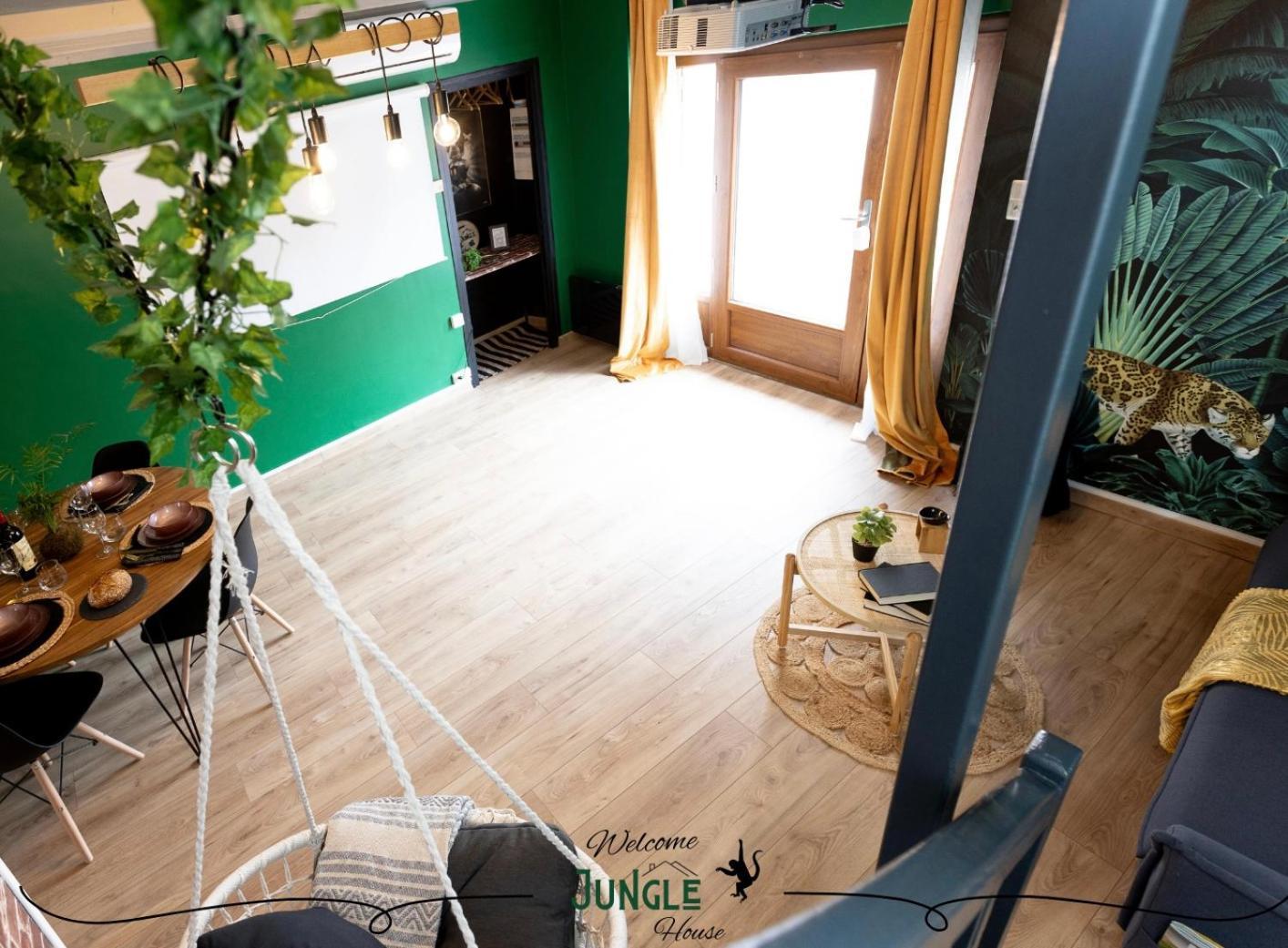 Maison "Jungle House" 90 M2 Billard, Retroprojecteur, Bar A Jeux , Vinyle, Wifi Fibre, Ideal Pro & Famille A Montbrison Luaran gambar