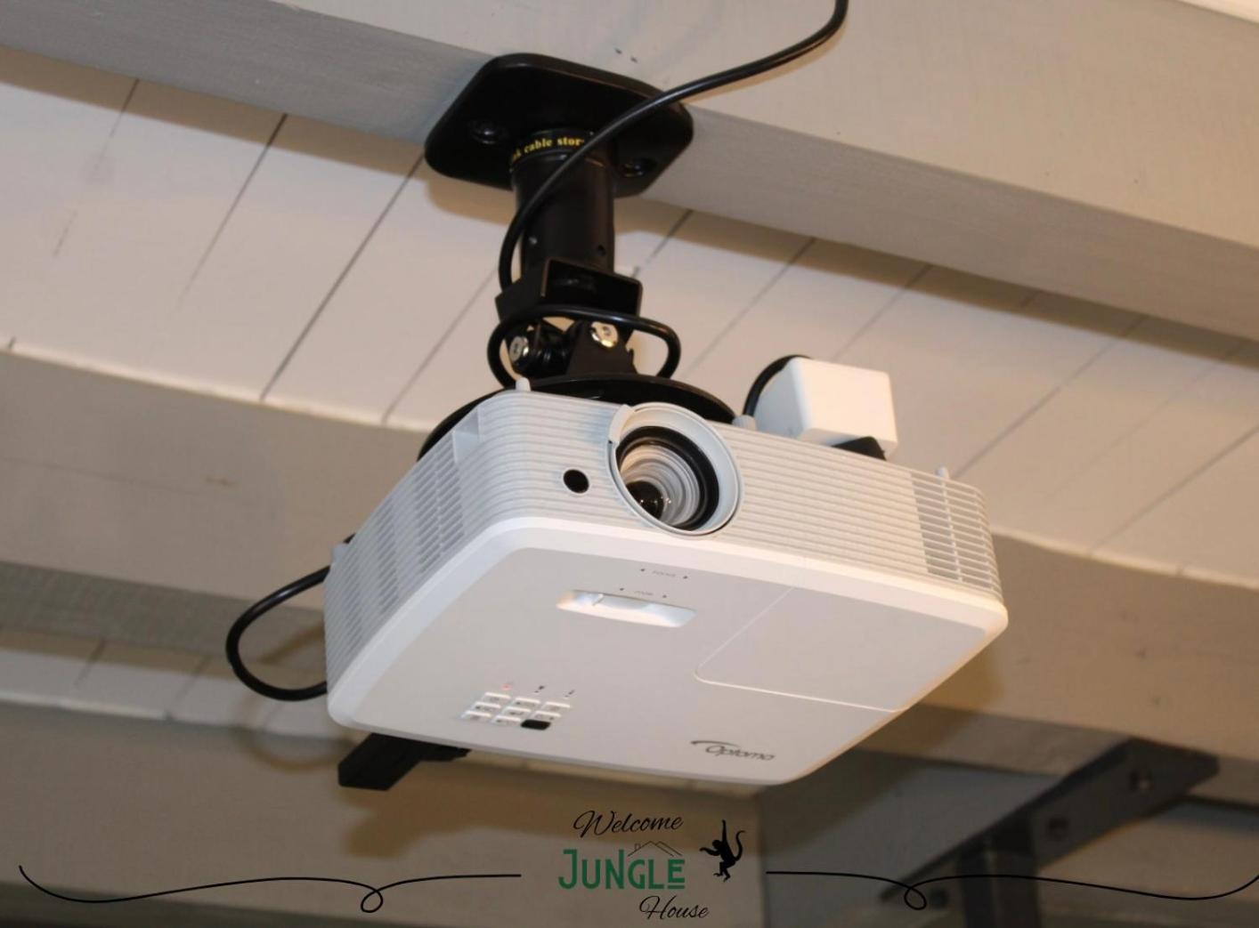 Maison "Jungle House" 90 M2 Billard, Retroprojecteur, Bar A Jeux , Vinyle, Wifi Fibre, Ideal Pro & Famille A Montbrison Luaran gambar