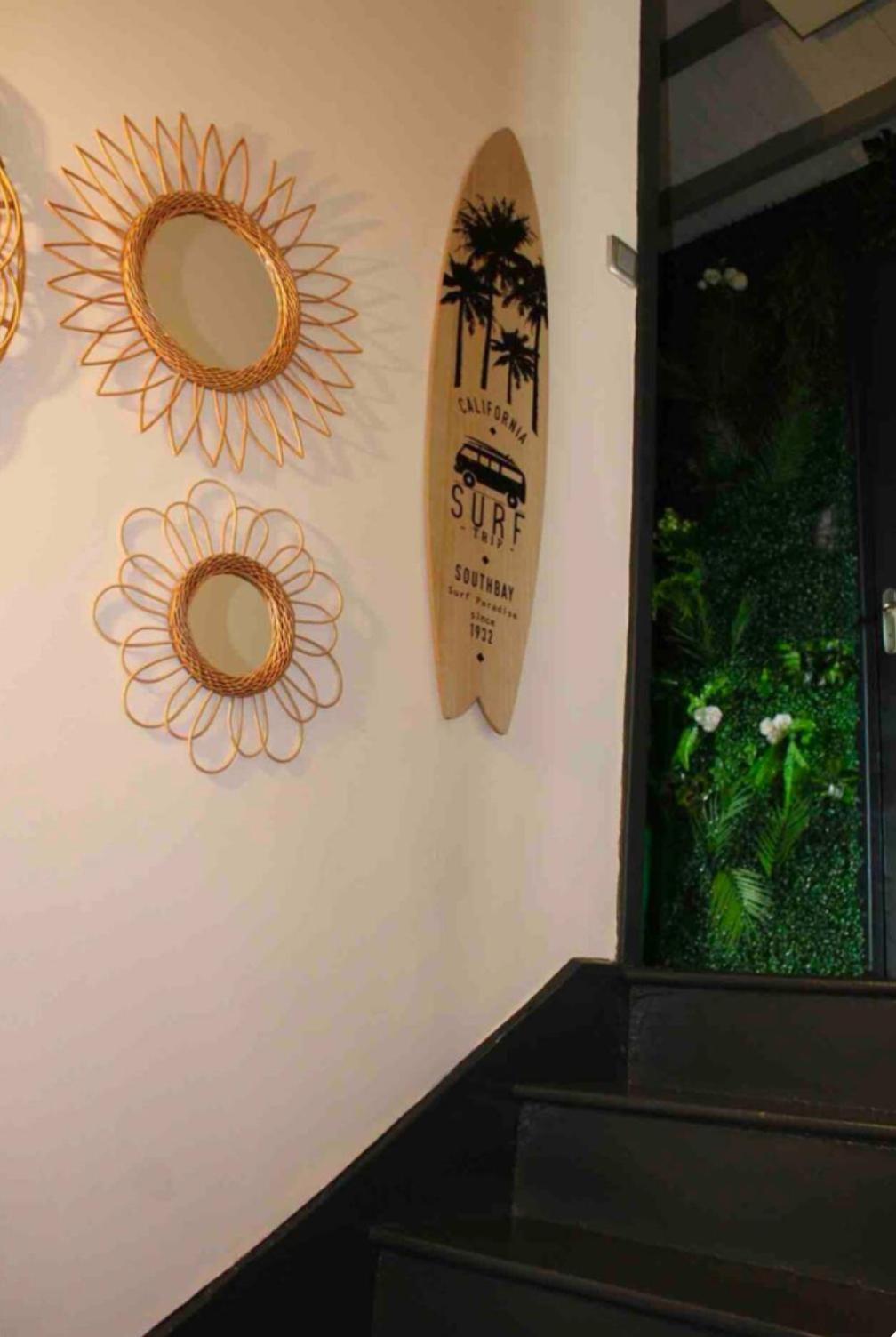 Maison "Jungle House" 90 M2 Billard, Retroprojecteur, Bar A Jeux , Vinyle, Wifi Fibre, Ideal Pro & Famille A Montbrison Luaran gambar