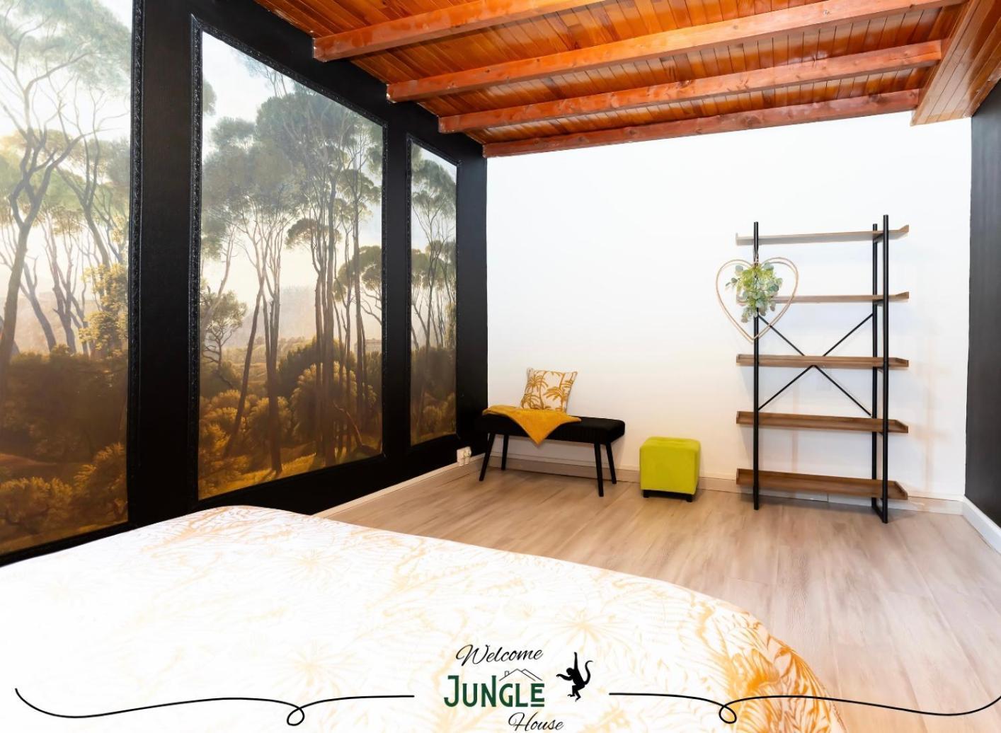 Maison "Jungle House" 90 M2 Billard, Retroprojecteur, Bar A Jeux , Vinyle, Wifi Fibre, Ideal Pro & Famille A Montbrison Luaran gambar
